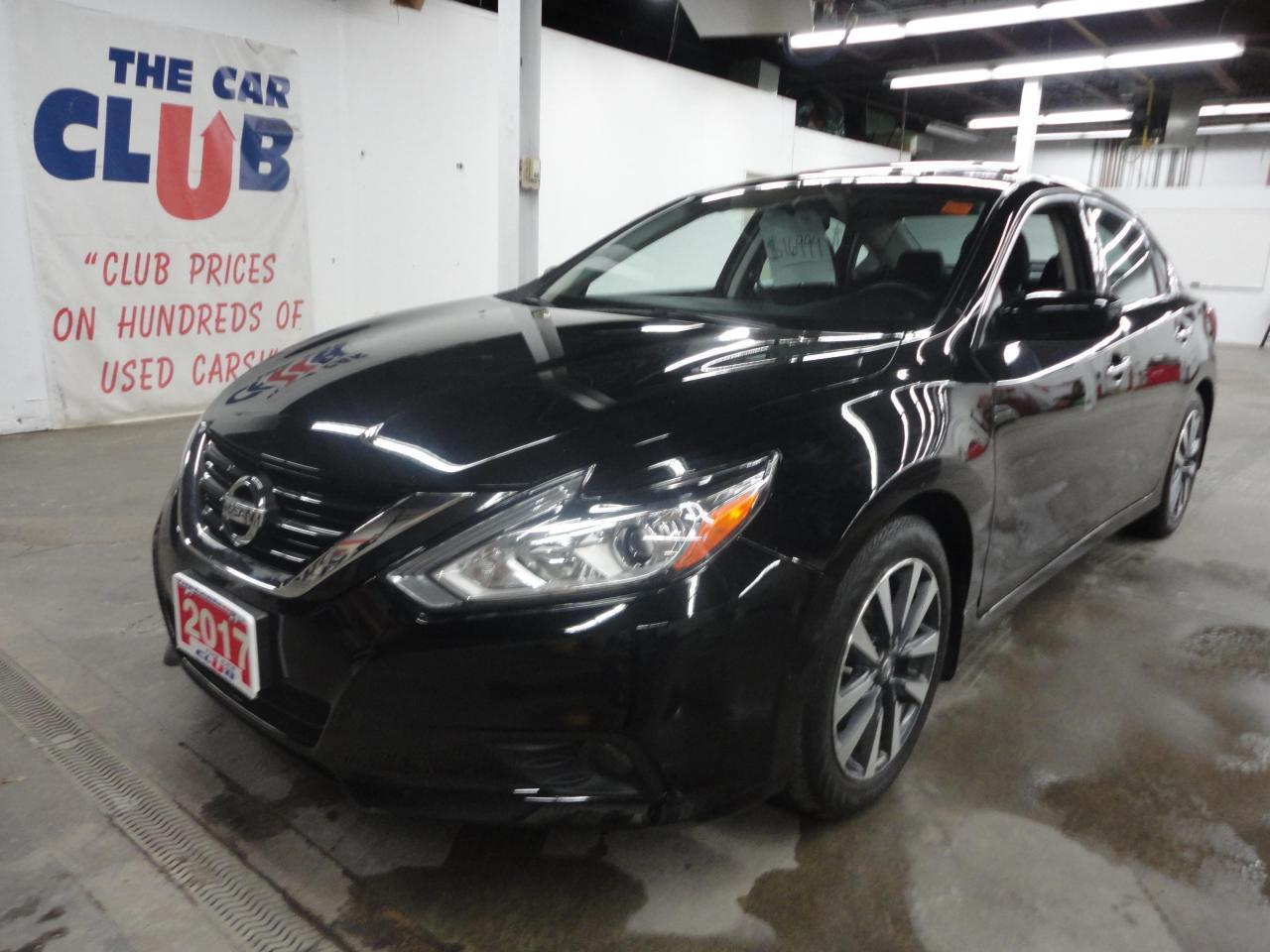 Used 2017 Nissan Altima 2.5 SV for sale in Ottawa, ON