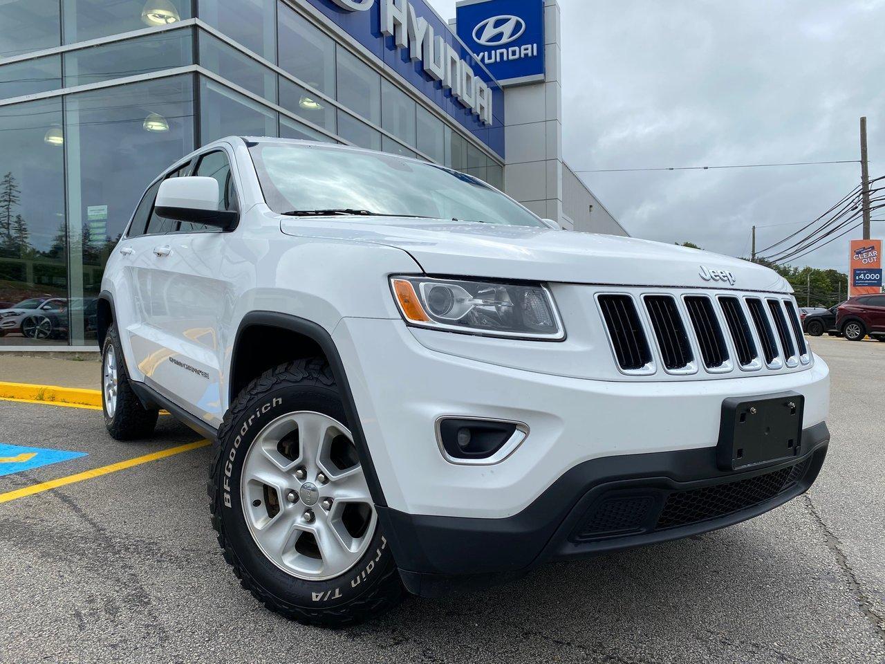 Used 2015 Jeep Grand Cherokee Laredo for sale in DAYTON, NS