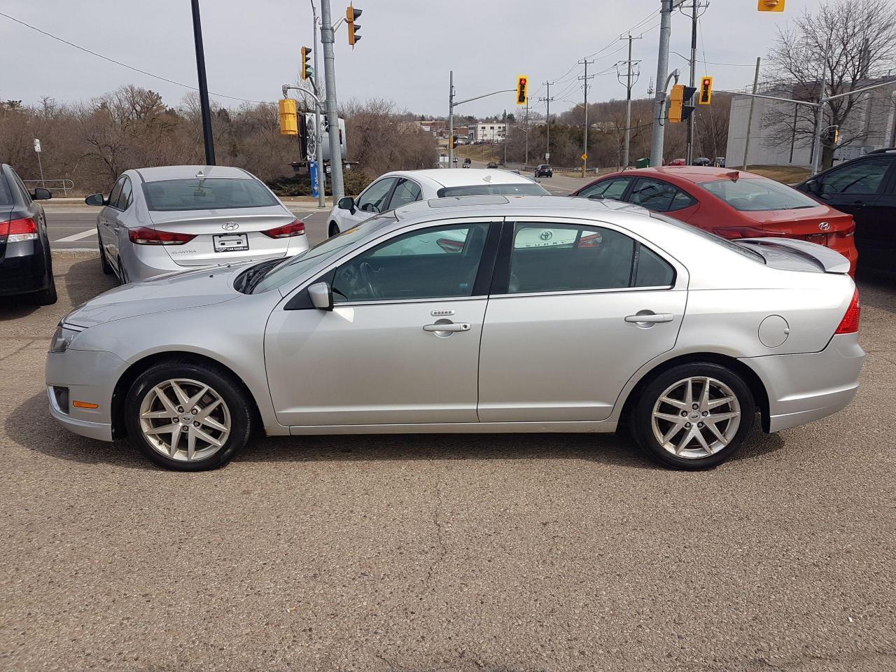 Used 2010 Ford Fusion SEL AWD *LEATHER-SUNROOF* for sale in Kitchener, ON