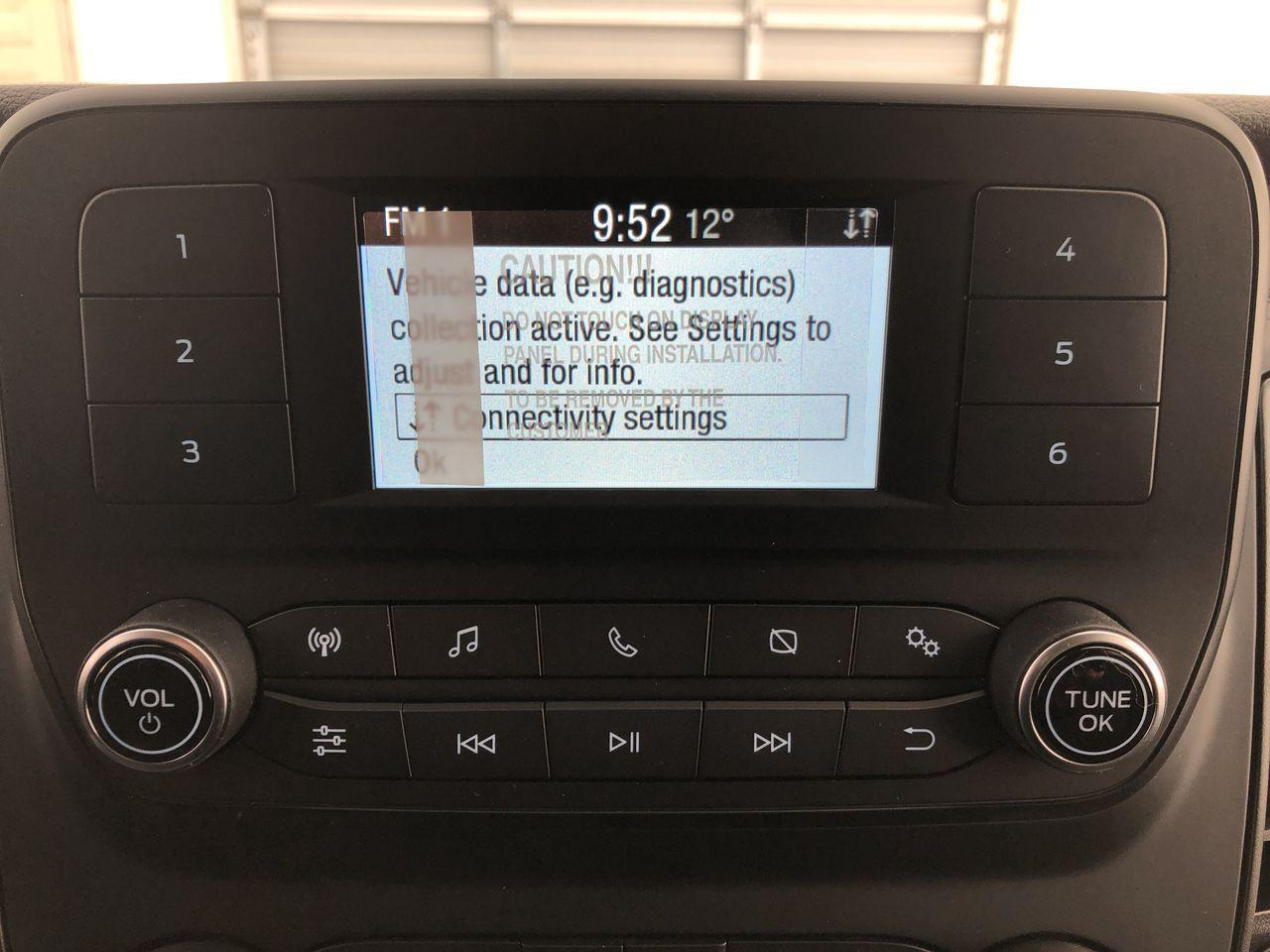686665.12033607