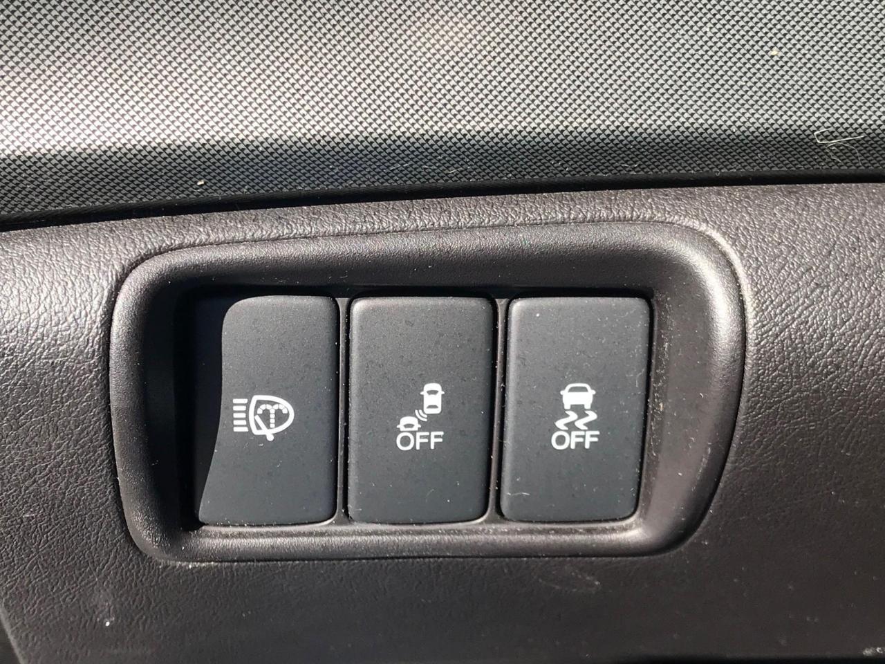 686793