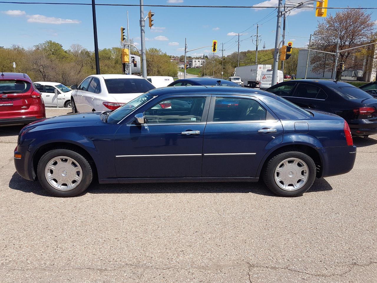 Used 2006 Chrysler 300 LIMITED *LEATHER-SUNROOF* for sale in North York, ON