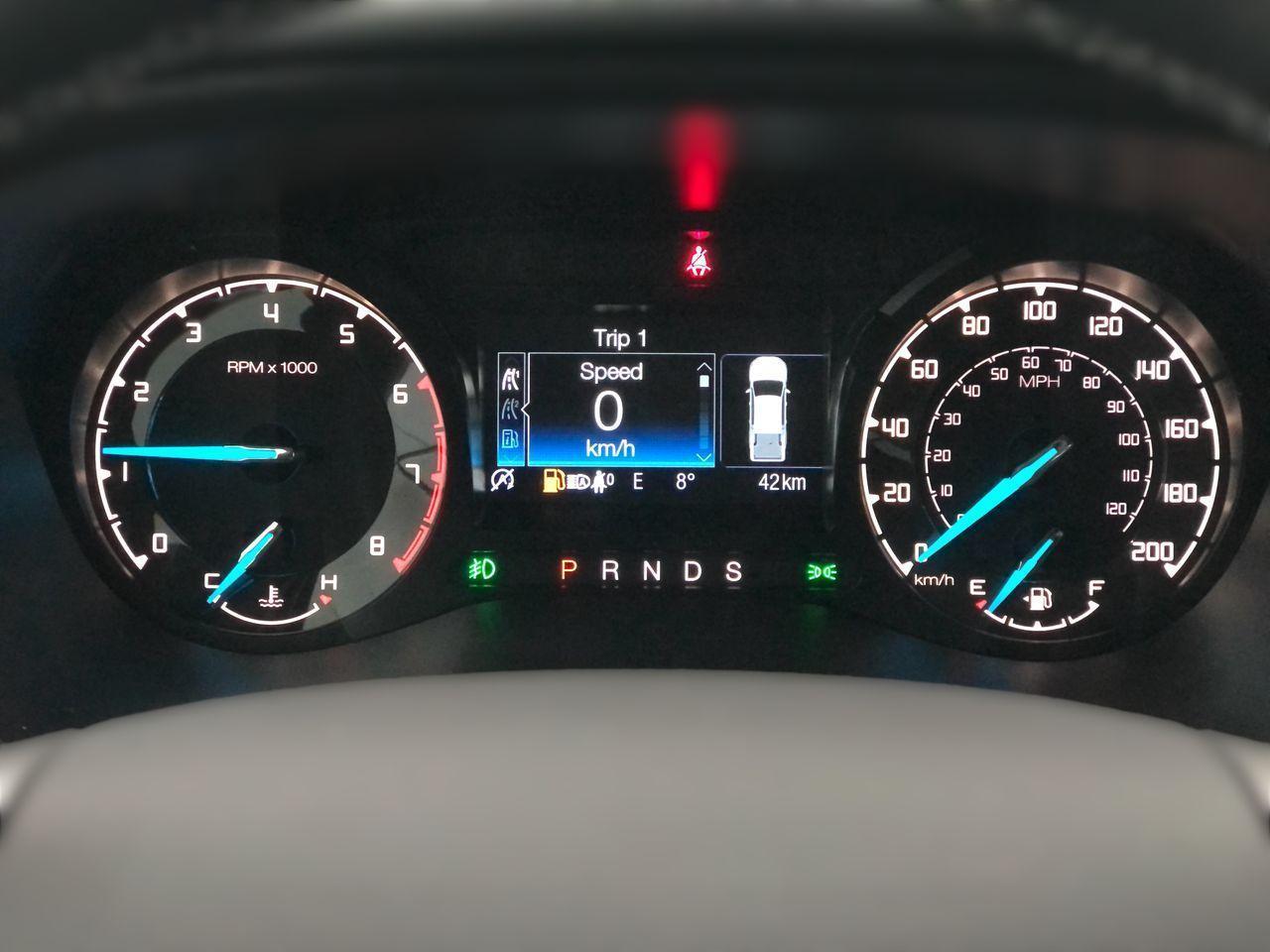 686876