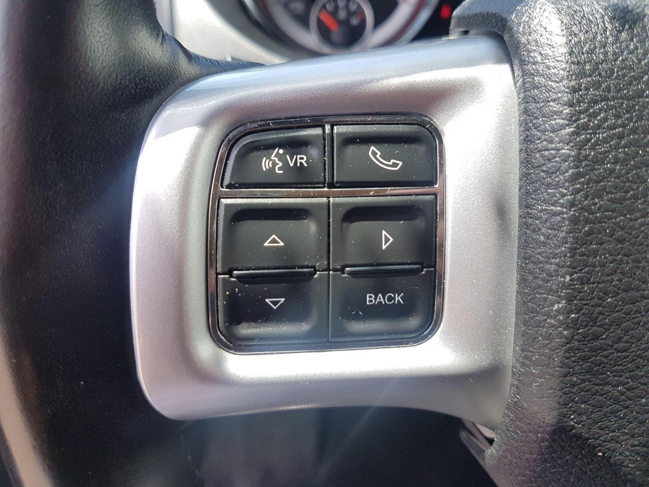 687017