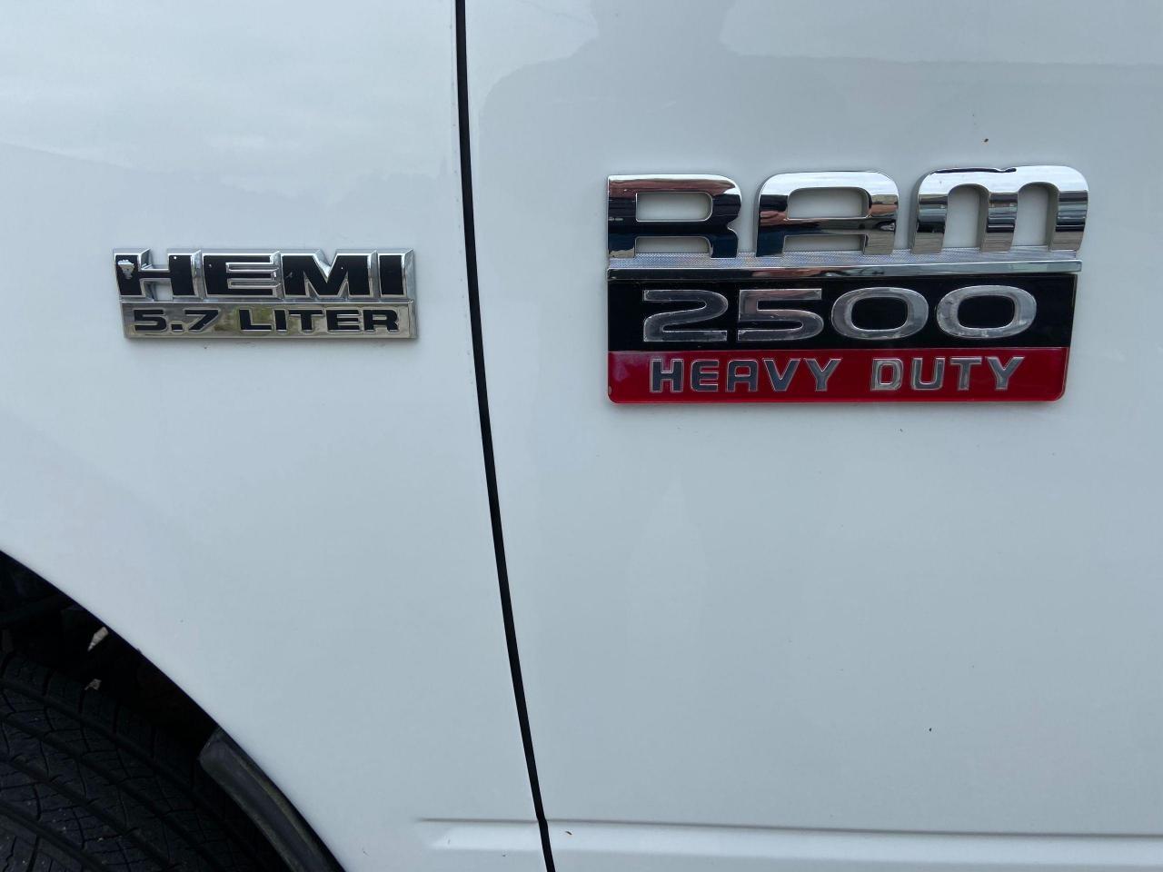 687344