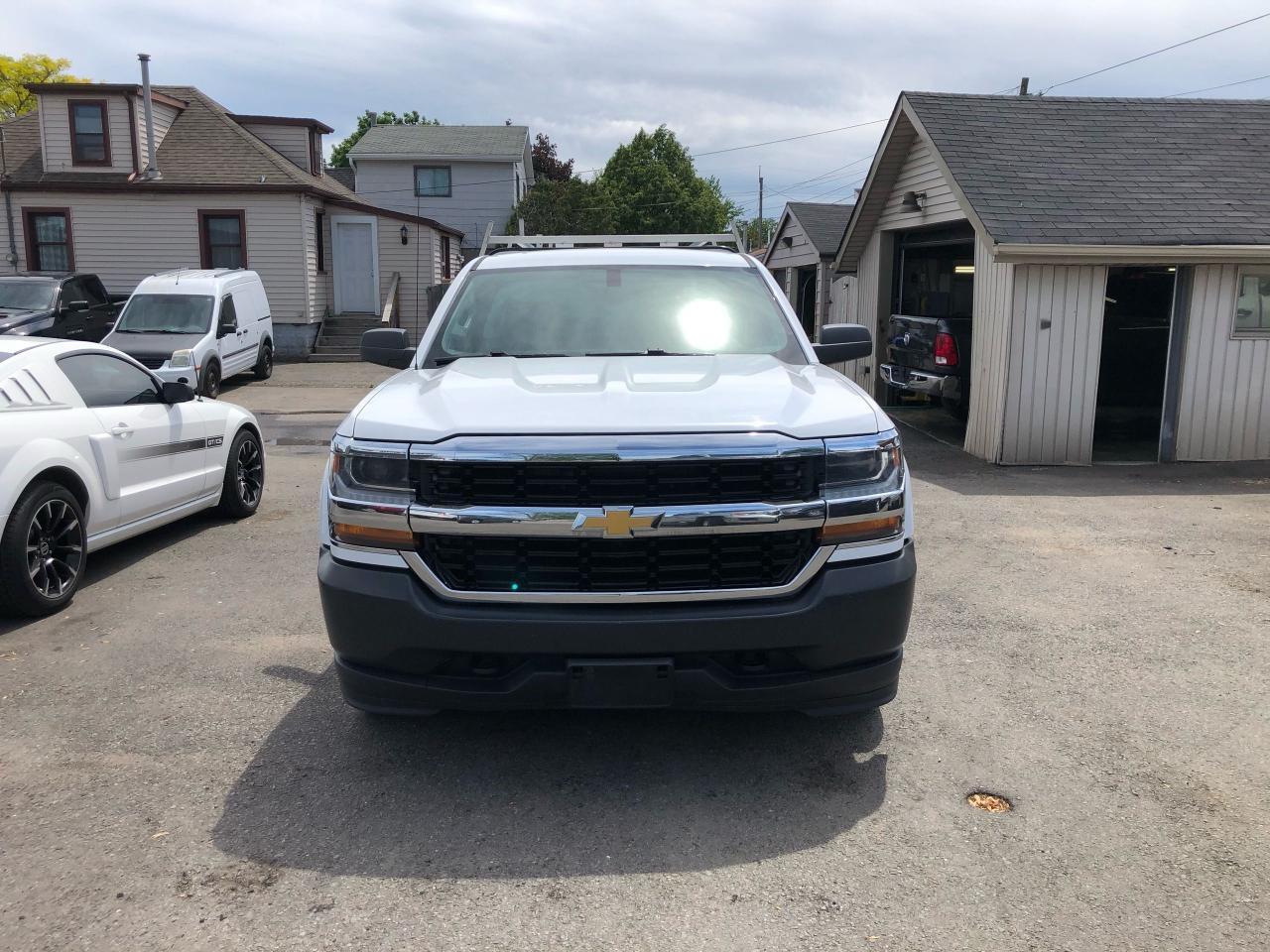 Used 2017 Chevrolet Silverado 1500 4x4 for sale in Hamilton, ON
