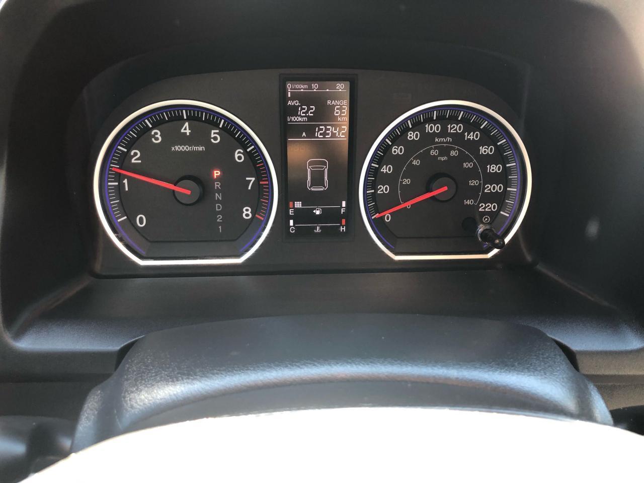 687371.12046145