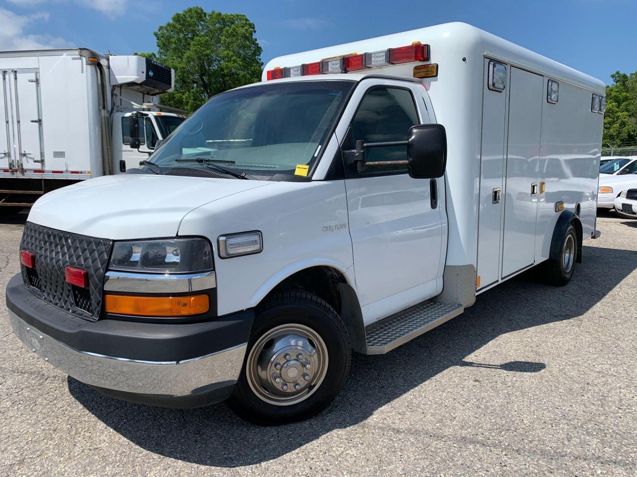 Used 2014 Chevrolet Express 3500 for sale in Woodstock, ON
