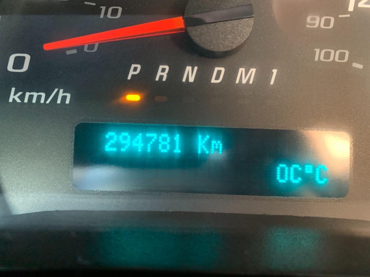 687856