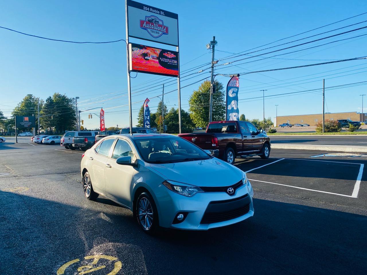 Used 2014 Toyota Corolla LE Upgrade Package / Clean Car Fax / Sunroof / for sale in Truro, NS