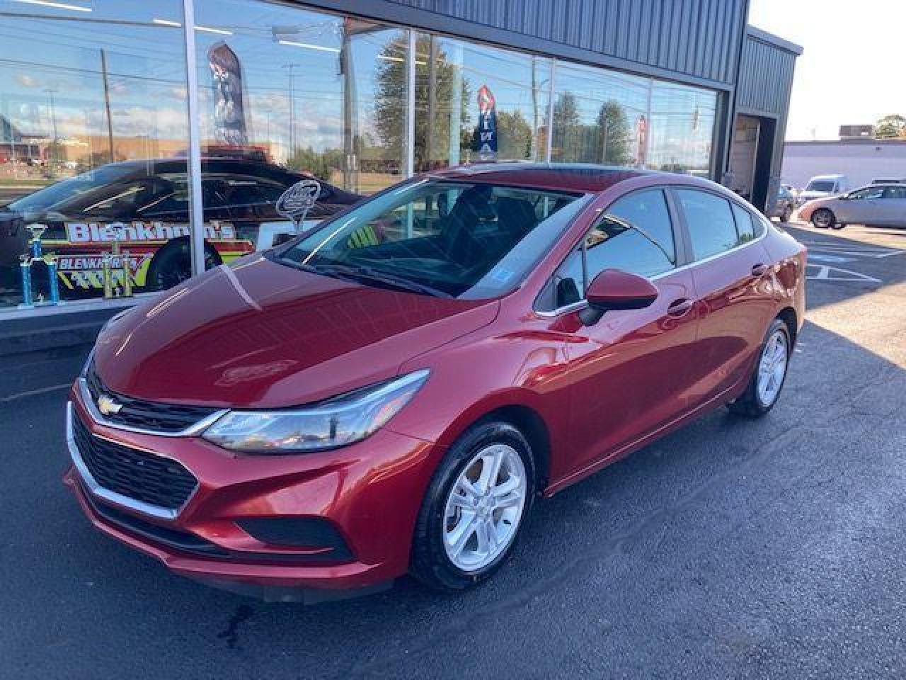 Used 2017 Chevrolet Cruze LT, sunroof, remote start, alloys for sale in Truro, NS