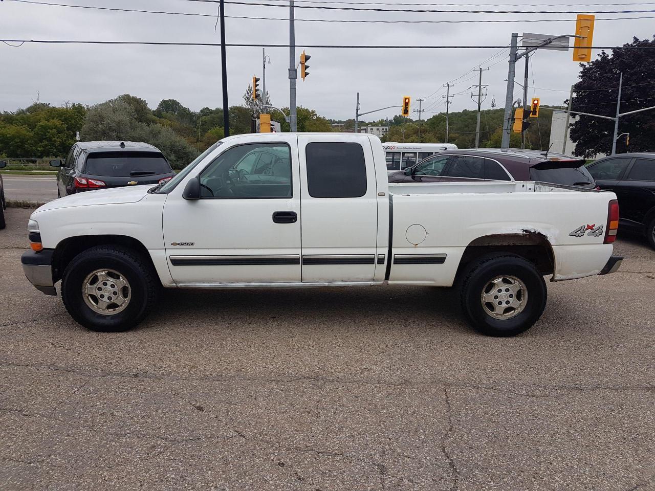 Used 2001 Chevrolet Silverado 1500 4x4 for sale in Ottawa, ON