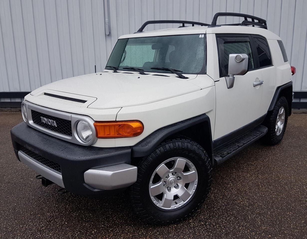 Used 2008 Toyota FJ Cruiser 4x4 *6-SPEED* for sale in Ottawa, ON
