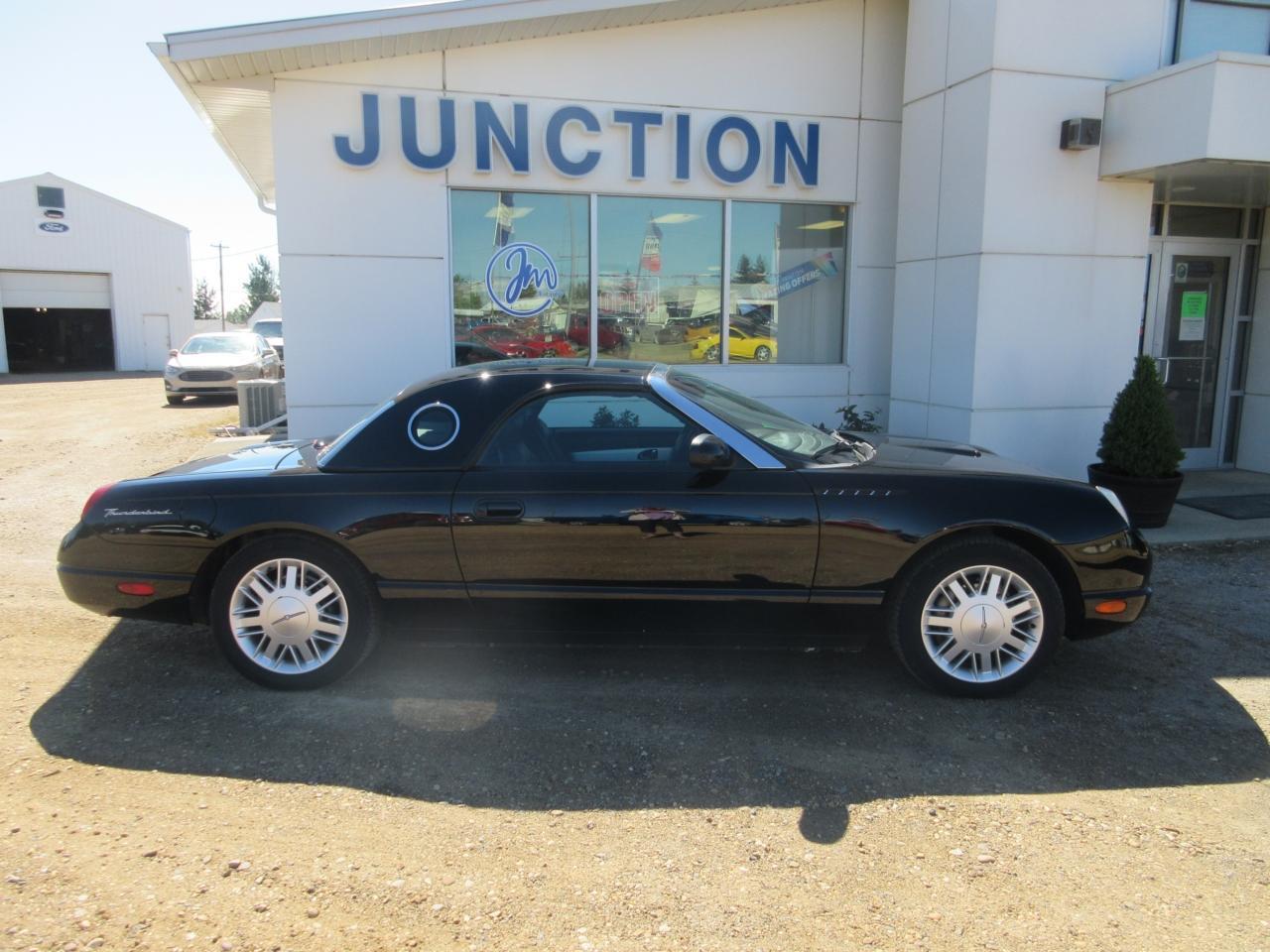 Used 2002 Ford Thunderbird BASE for sale in Listowel, ON