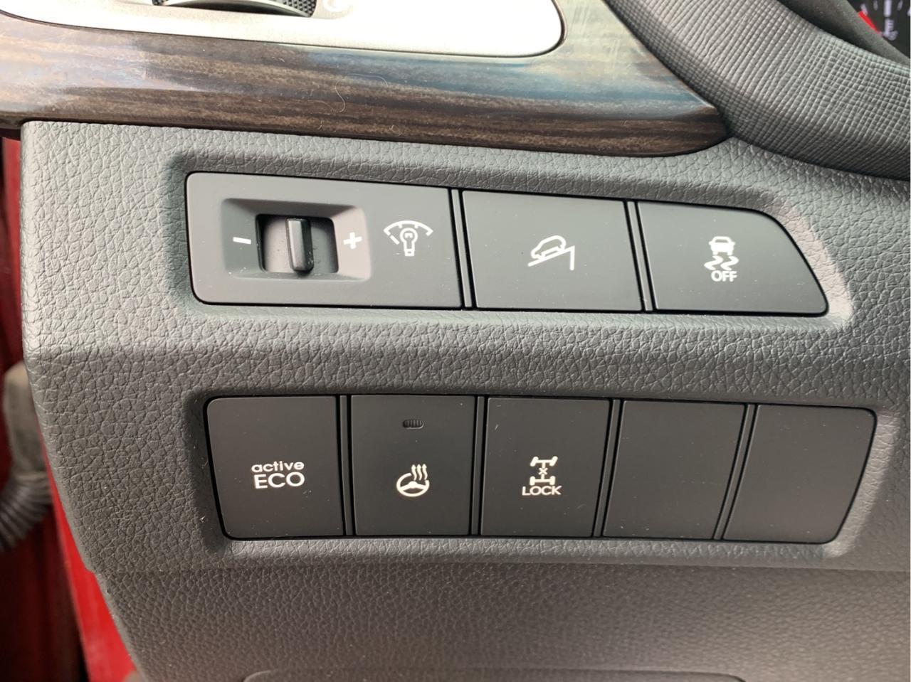 688893