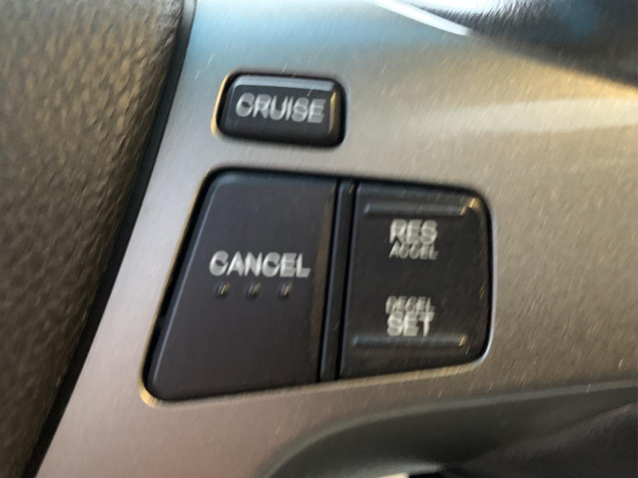 688896