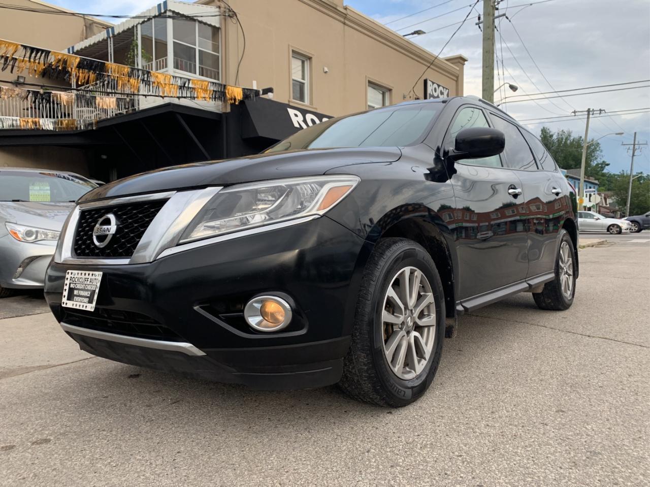Used 2015 Nissan Pathfinder 4WD 4dr SV for sale in Scarborough, ON