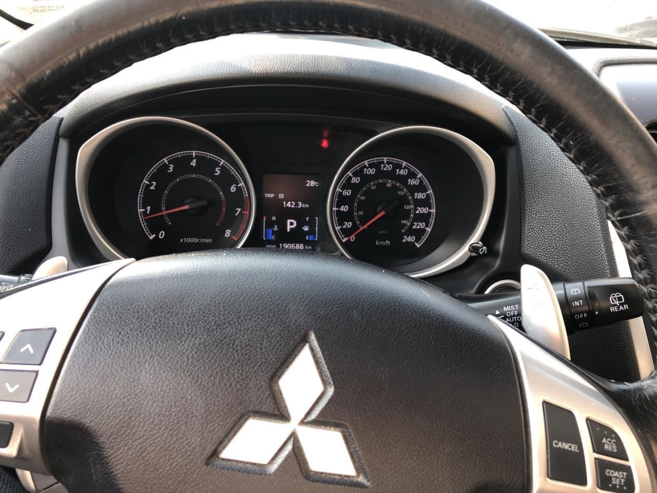 688902