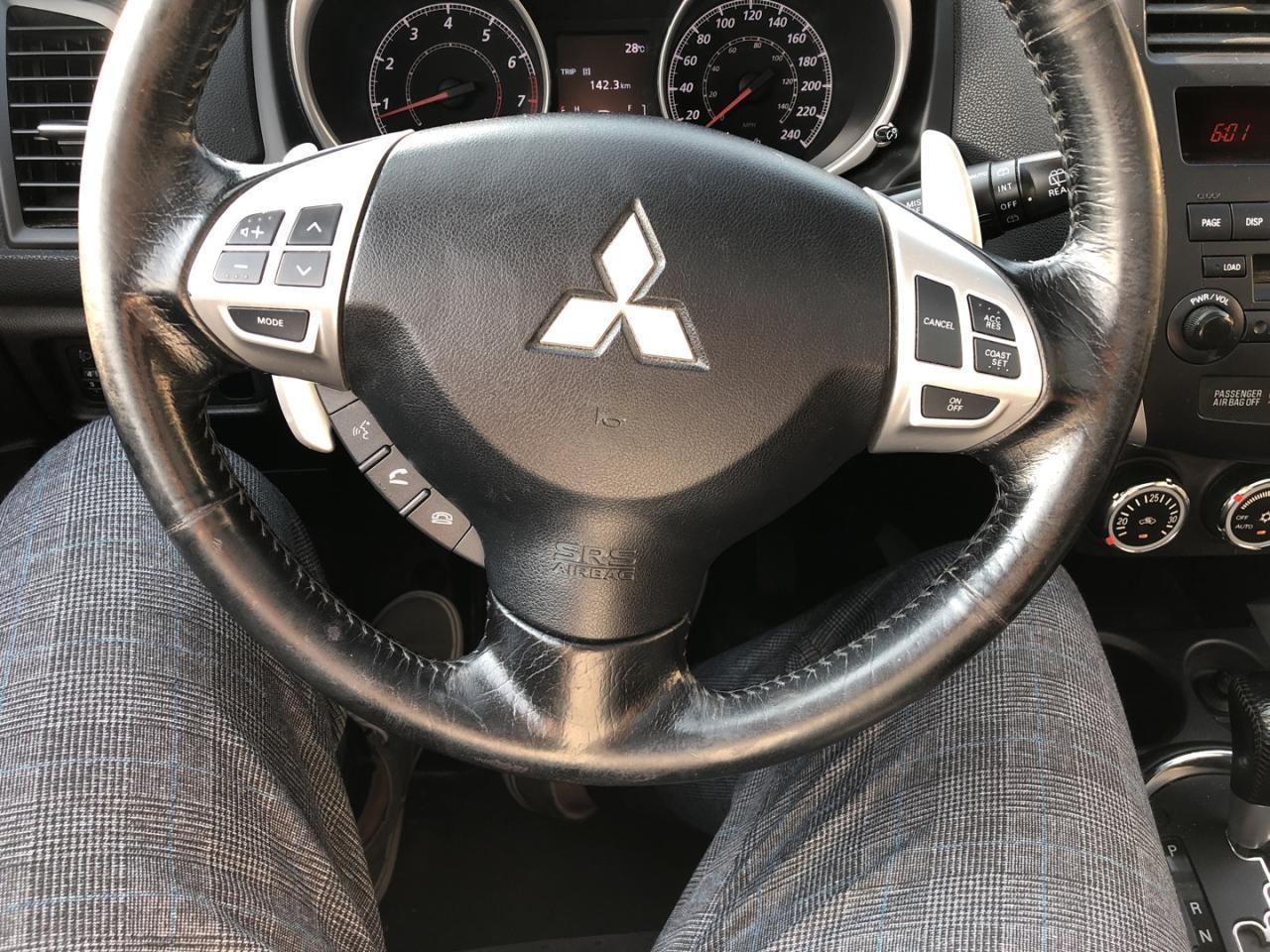 688902