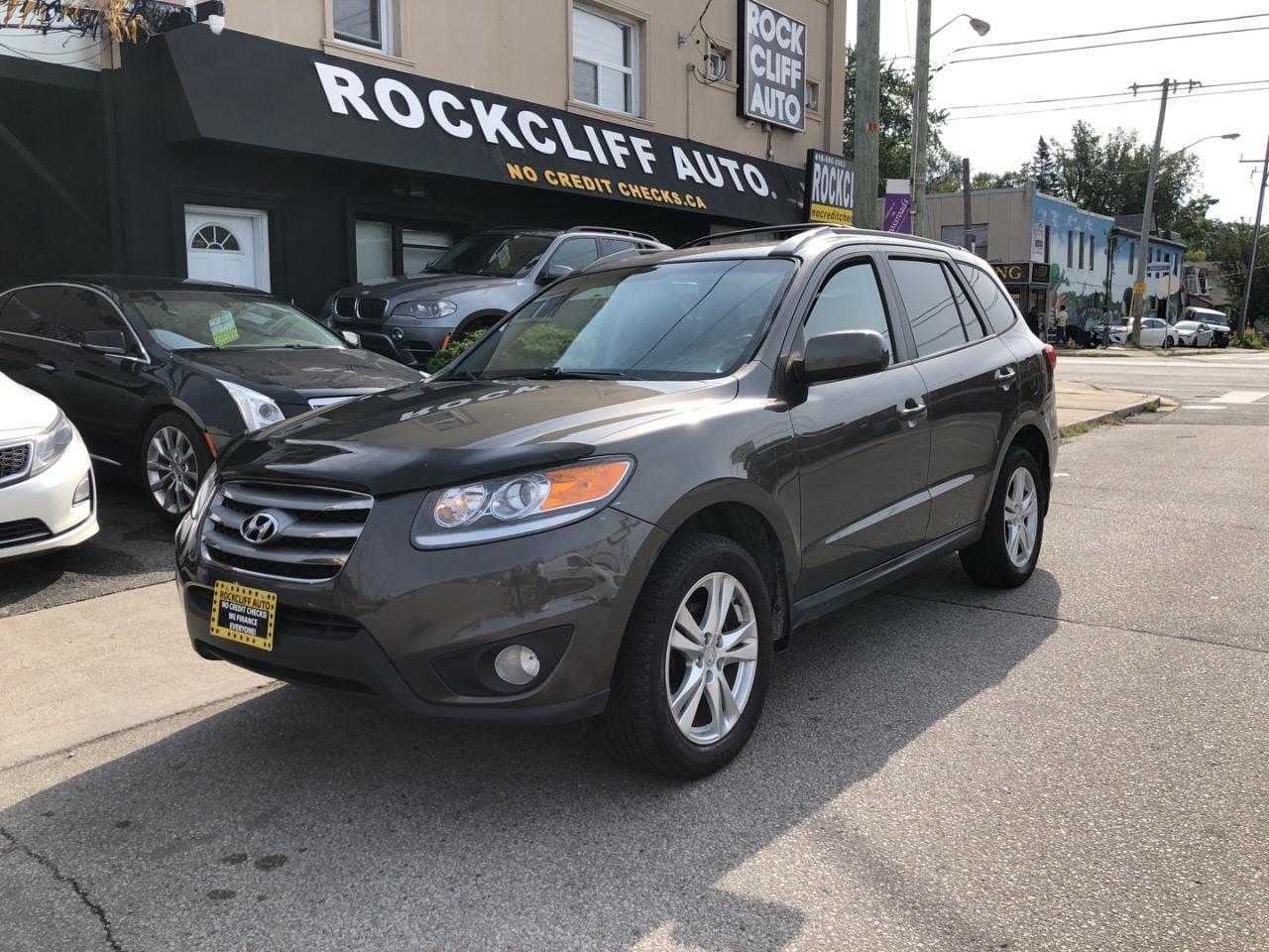 Used 2012 Hyundai Santa Fe AWD 4dr V6 Auto GL Sport for sale in Scarborough, ON