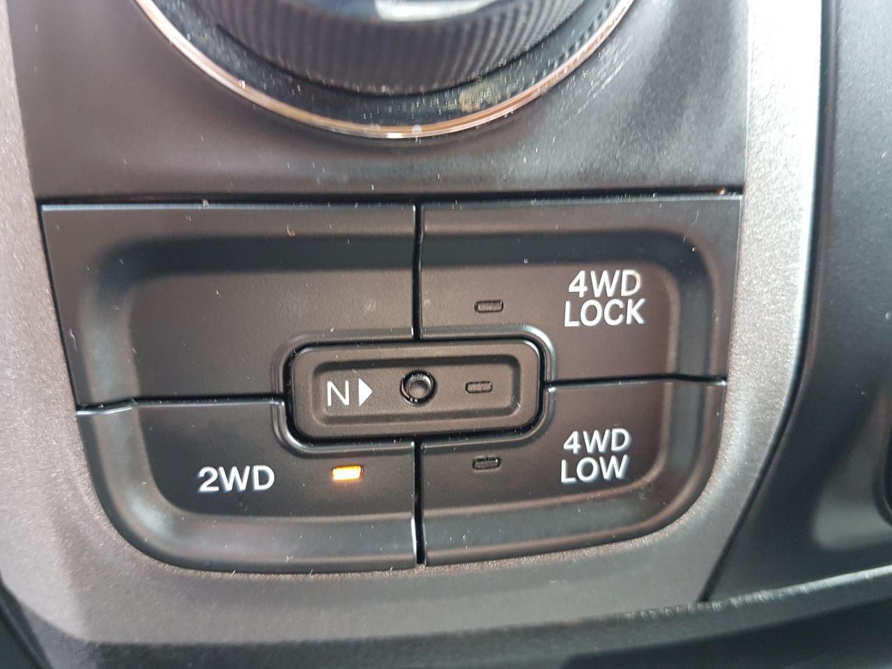689072.12070382