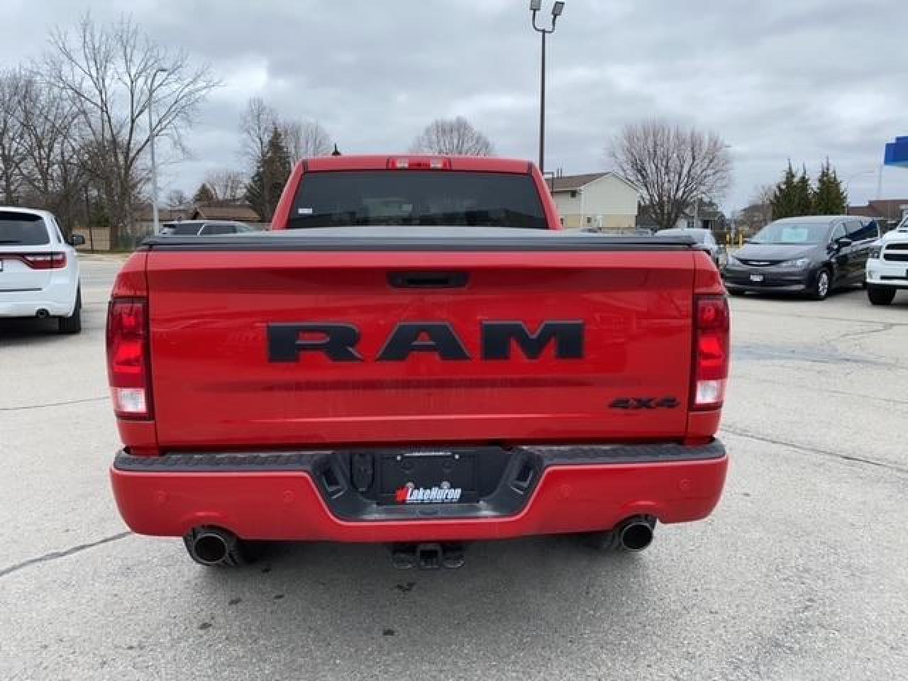 689526