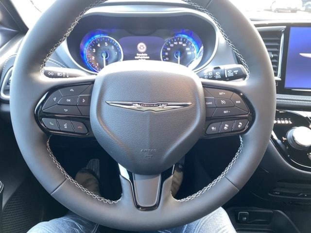 689553