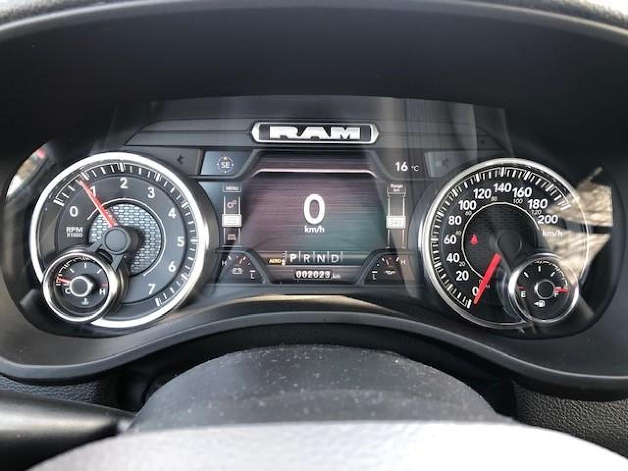 689779