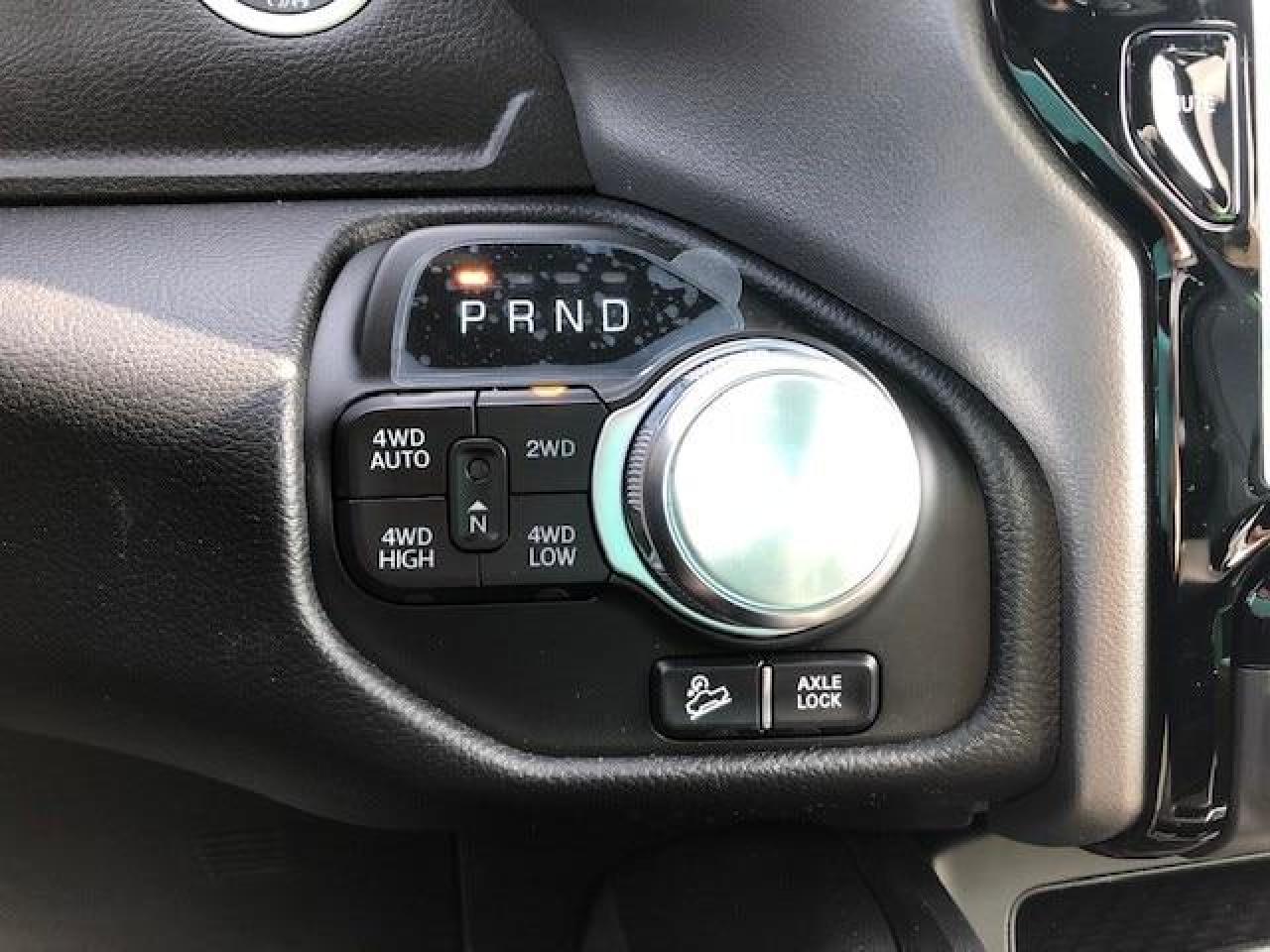 689782