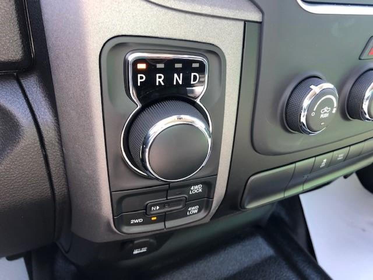 689794
