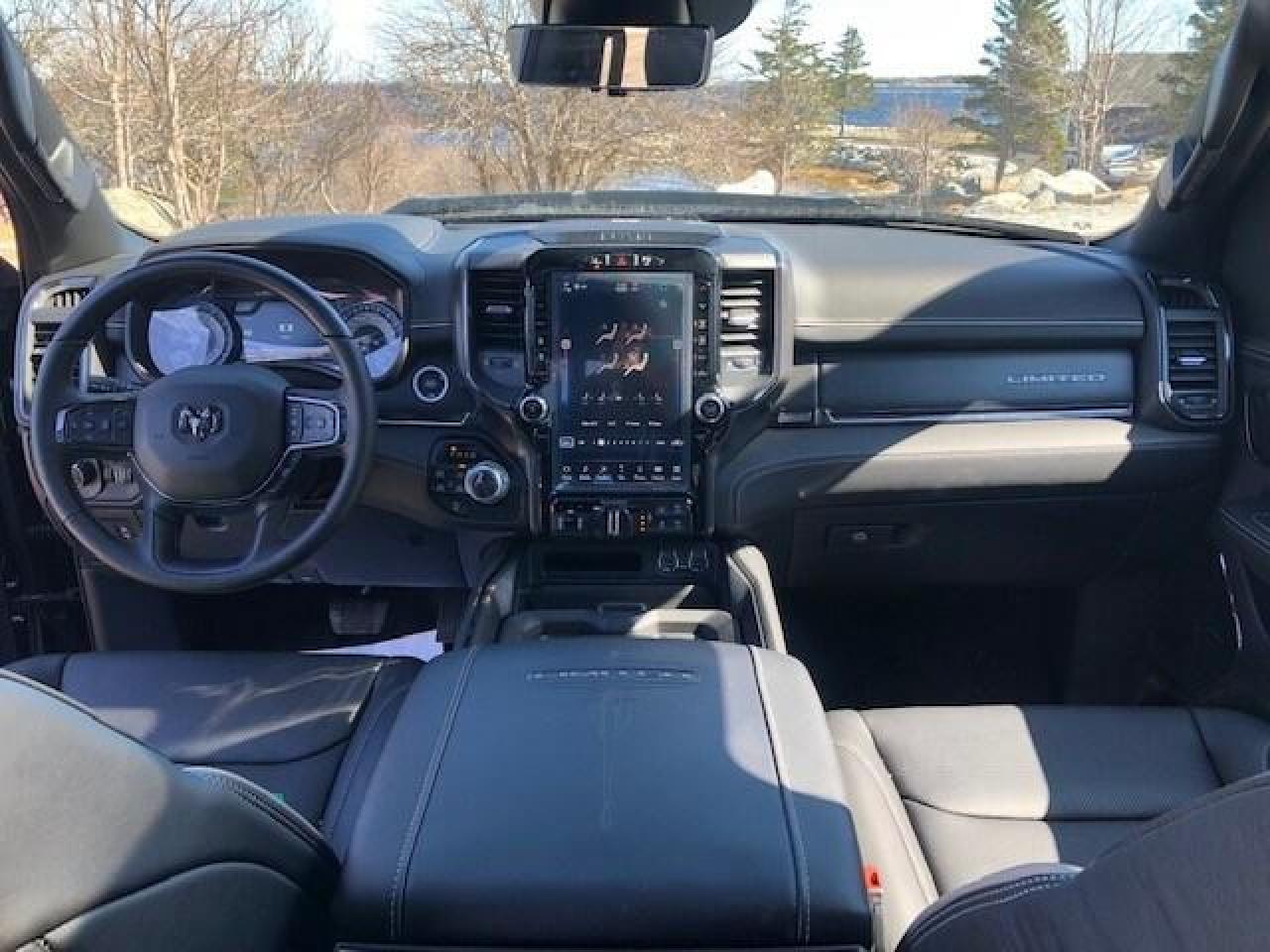 689797