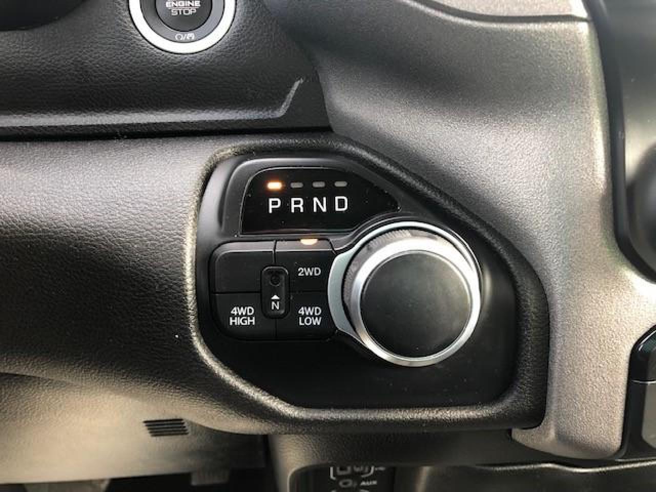 689803