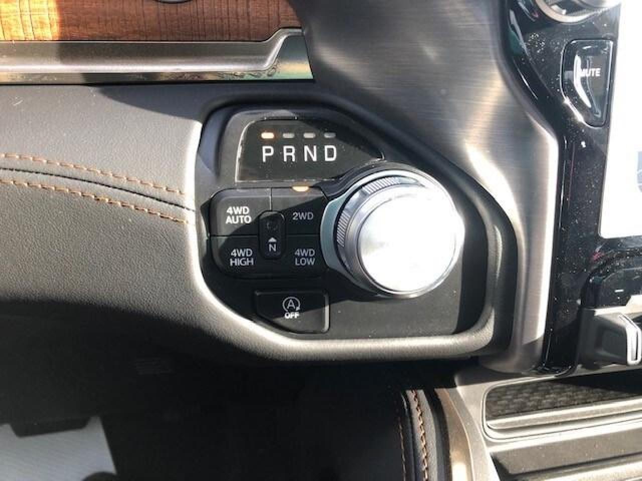 689812