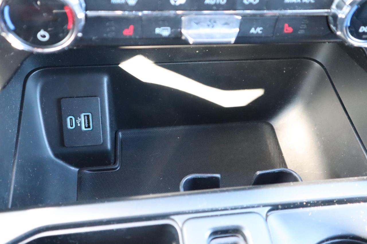 693358