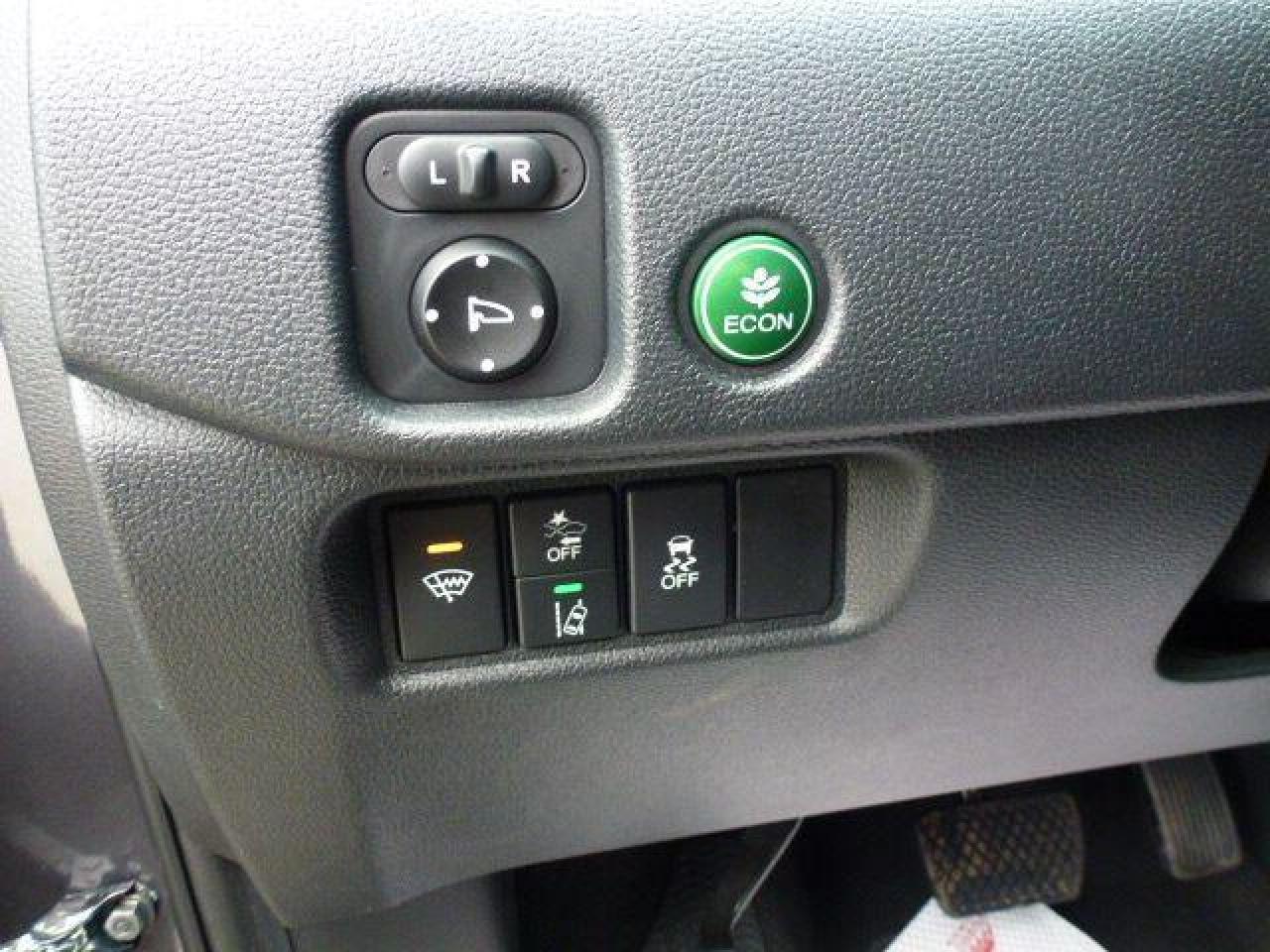 693804