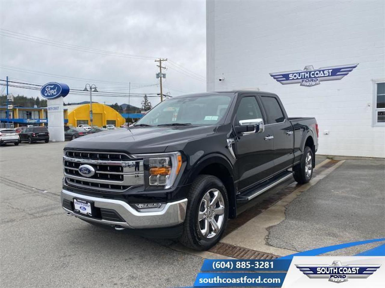 <b>Leather Seats, 501A Equipment Group, Sunroof, FX4 Off-Road Package, Power Tailgate!</b><br> <br>   This Ford F-150 is arguably the most capable truck in the class, and it features a spacious, comfortable interior. <br> <br>The perfect truck for work or play, this versatile Ford F-150 gives you the power you need, the features you want, and the style you crave! With high-strength, military-grade aluminum construction, this F-150 cuts the weight without sacrificing toughness. The interior design is first class, with simple to read text, easy to push buttons and plenty of outward visibility. With productivity at the forefront of design, the F-150 makes use of every single component was built to get the job done right!<br> <br> This agate black Crew Cab 4X4 pickup   has a 10 speed auto transmission and is powered by a  400HP 3.5L V6 Cylinder Engine.<br> <br> Our F-150s trim level is Lariat. This luxurious Ford F-150 Lariat comes loaded with premium features such as leather heated and cooled seats, body coloured exterior accents, a proximity key with push button start and smart device remote start, pro trailer backup assist and Ford Co-Pilot360 that features lane keep assist, blind spot detection, pre-collision assist with automatic emergency braking and rear parking sensors. Enhanced features also includes unique aluminum wheels, SYNC 4 with enhanced voice recognition featuring connected navigation, Apple CarPlay and Android Auto, FordPass Connect 4G LTE, power adjustable pedals, a powerful Bang & Olufsen audio system with SiriusXM radio, cargo box lights, dual zone climate control and a handy rear view camera to help when backing out of tight spaces. This vehicle has been upgraded with the following features: Leather Seats, 501a Equipment Group, Sunroof, Fx4 Off-road Package, Power Tailgate, Tailgate Step, 20 Inch Chrome Wheels. <br><br> View the original window sticker for this vehicle with this url <b><a href=http://www.windowsticker.forddirect.com/windowsticker.pdf?vin=1FTFW1E8XNKE88222 target=_blank>http://www.windowsticker.forddirect.com/windowsticker.pdf?vin=1FTFW1E8XNKE88222</a></b>.<br> <br>To apply right now for financing use this link : <a href=https://www.southcoastford.com/financing/ target=_blank>https://www.southcoastford.com/financing/</a><br><br> <br/>    2.99% financing for 84 months. <br> Buy this vehicle now for the lowest bi-weekly payment of <b>$476.78</b> with $0 down for 84 months @ 2.99% APR O.A.C. ( Plus applicable taxes -  and $595 Administration Fee included   / Total Obligation of $87370  ).  Incentives expire 2023-02-28.  See dealer for details. <br> <br>Call South Coast Ford Sales or come visit us in person. Were convenient to Sechelt, BC and located at 5606 Wharf Avenue. and look forward to helping you with your automotive needs. <br><br> Come by and check out our fleet of 20+ used cars and trucks and 50+ new cars and trucks for sale in Sechelt.  o~o