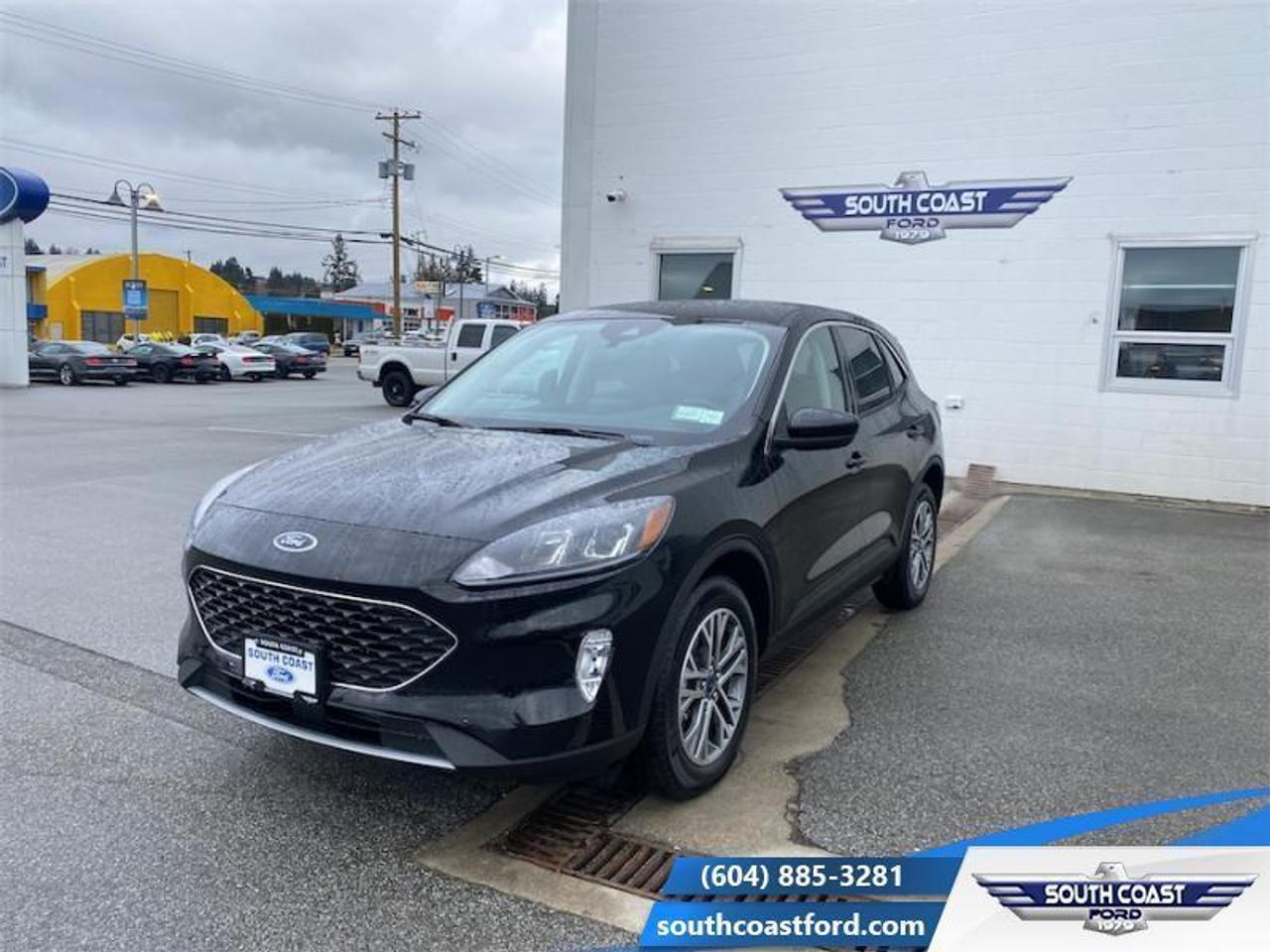 <b>Heated Seats, 4G WiFi, Class II Trailer Tow Package!</b><br> <br>   The Ford Escape has been redesigned to be more powerful, more comfortable, and more stylish. <br> <br>The Ford Escape was built for an active lifestyle and offers plenty of options for you to hit the road in your own individual style. Whether you need a family SUV for soccer practice, a capable adventure vehicle, or both, the versatile Ford Escape has you covered. Built for those who live on the go, the Ford Escape was made to be unstoppable.<br> <br> This agate black SUV  has a 8 speed auto transmission and is powered by a  250HP 2.0L 4 Cylinder Engine.<br> <br> Our Escapes trim level is SEL AWD. Upgrading to this Ford Escape SEL AWD is a wise choice as it comes loaded with heated seats and a power driver seat with premium ActiveX material, unique aluminum wheels and Fords SYNC 3 infotainment system complete with a large touchscreen, Apple CarPlay and Android Auto. Additional features include a power rear liftgate, heated leatherette steering wheel, SiriusXM radio, FordPass Connect 4G LTE, automatic climate control, a smart device remote starter, plus exterior chrome accents. For added convenience and safety this Ford Escape also comes with a 60-40 split-folding rear seat, remote keyless entry with a proximity key, plus Ford Co-Pilot360 that features lane keep assist, a rear view camera with rear parking sensors, blind spot detection, automatic emergency braking and cross traffic alert plus much more. This vehicle has been upgraded with the following features: Heated Seats, 4g Wifi, Class Ii Trailer Tow Package. <br><br> View the original window sticker for this vehicle with this url <b><a href=http://www.windowsticker.forddirect.com/windowsticker.pdf?vin=1FMCU9H90NUB39629 target=_blank>http://www.windowsticker.forddirect.com/windowsticker.pdf?vin=1FMCU9H90NUB39629</a></b>.<br> <br>To apply right now for financing use this link : <a href=https://www.southcoastford.com/financing/ target=_blank>https://www.southcoastford.com/financing/</a><br><br> <br/>    5.49% financing for 84 months. <br> Buy this vehicle now for the lowest bi-weekly payment of <b>$278.28</b> with $0 down for 84 months @ 5.49% APR O.A.C. ( Plus applicable taxes -  and $595 Administration Fee included   / Total Obligation of $51242  ).  Incentives expire 2023-02-28.  See dealer for details. <br> <br>Call South Coast Ford Sales or come visit us in person. Were convenient to Sechelt, BC and located at 5606 Wharf Avenue. and look forward to helping you with your automotive needs. <br><br> Come by and check out our fleet of 20+ used cars and trucks and 50+ new cars and trucks for sale in Sechelt.  o~o