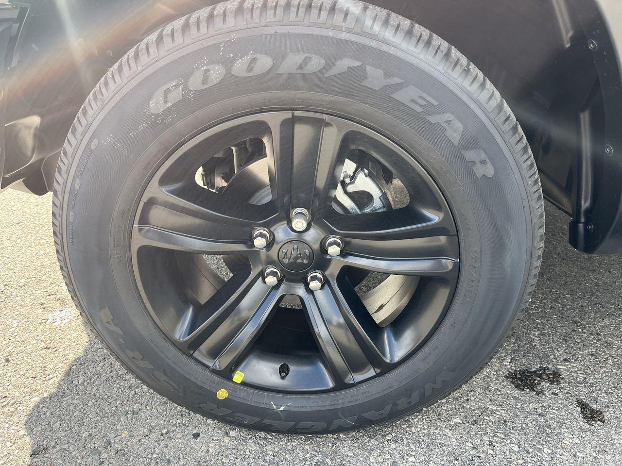 695055