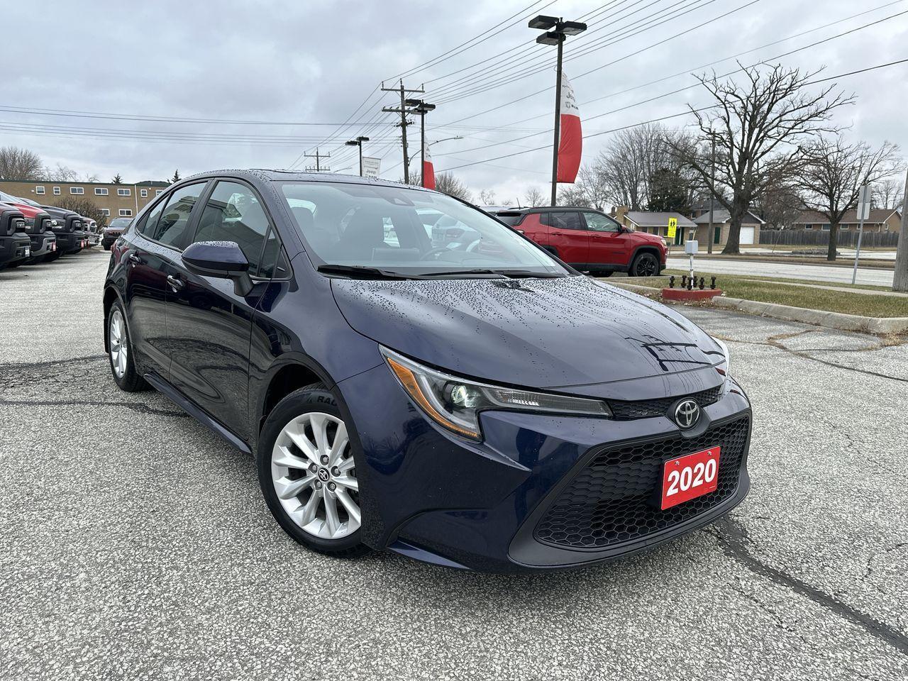 Used 2020 Toyota Corolla LE for sale in Sarnia, ON