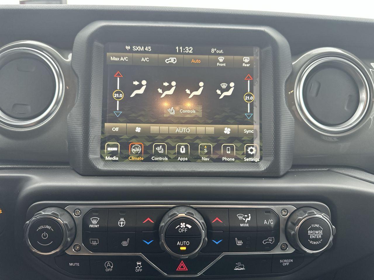 695118