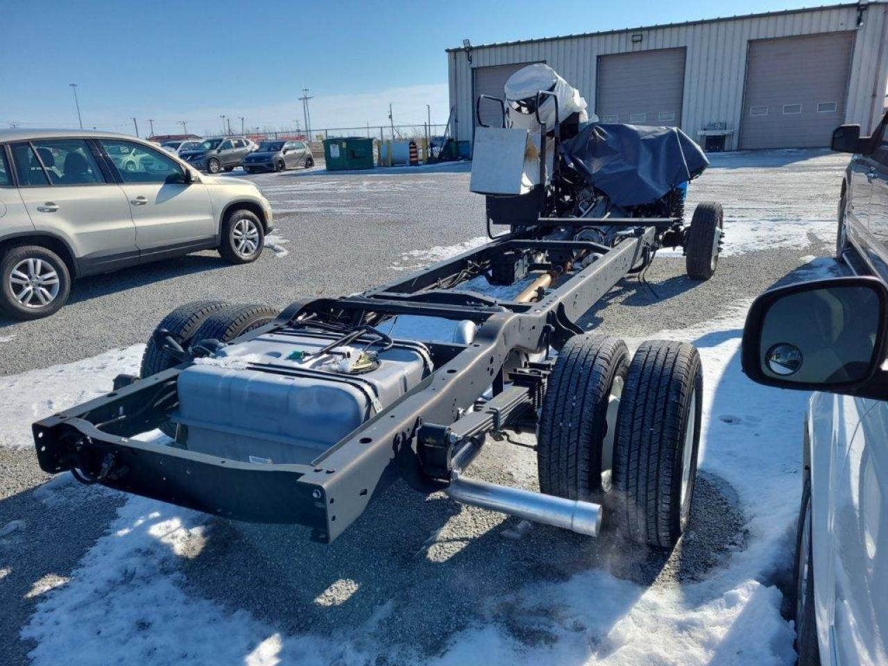 695461