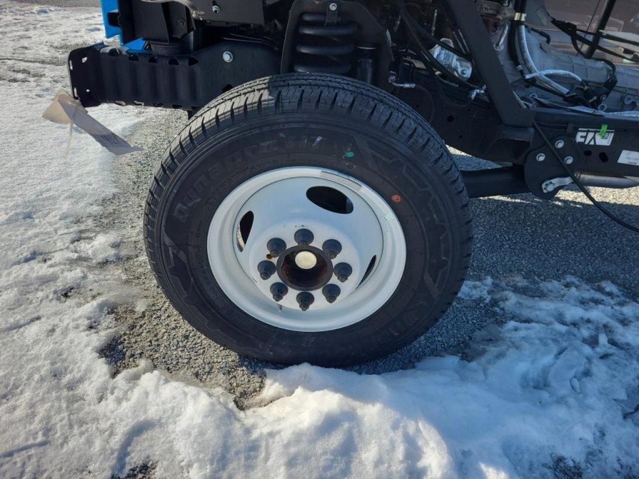 695461