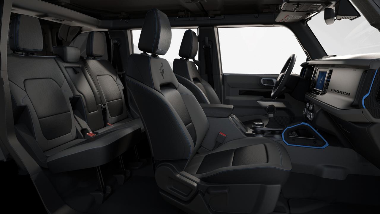 695873.12148328