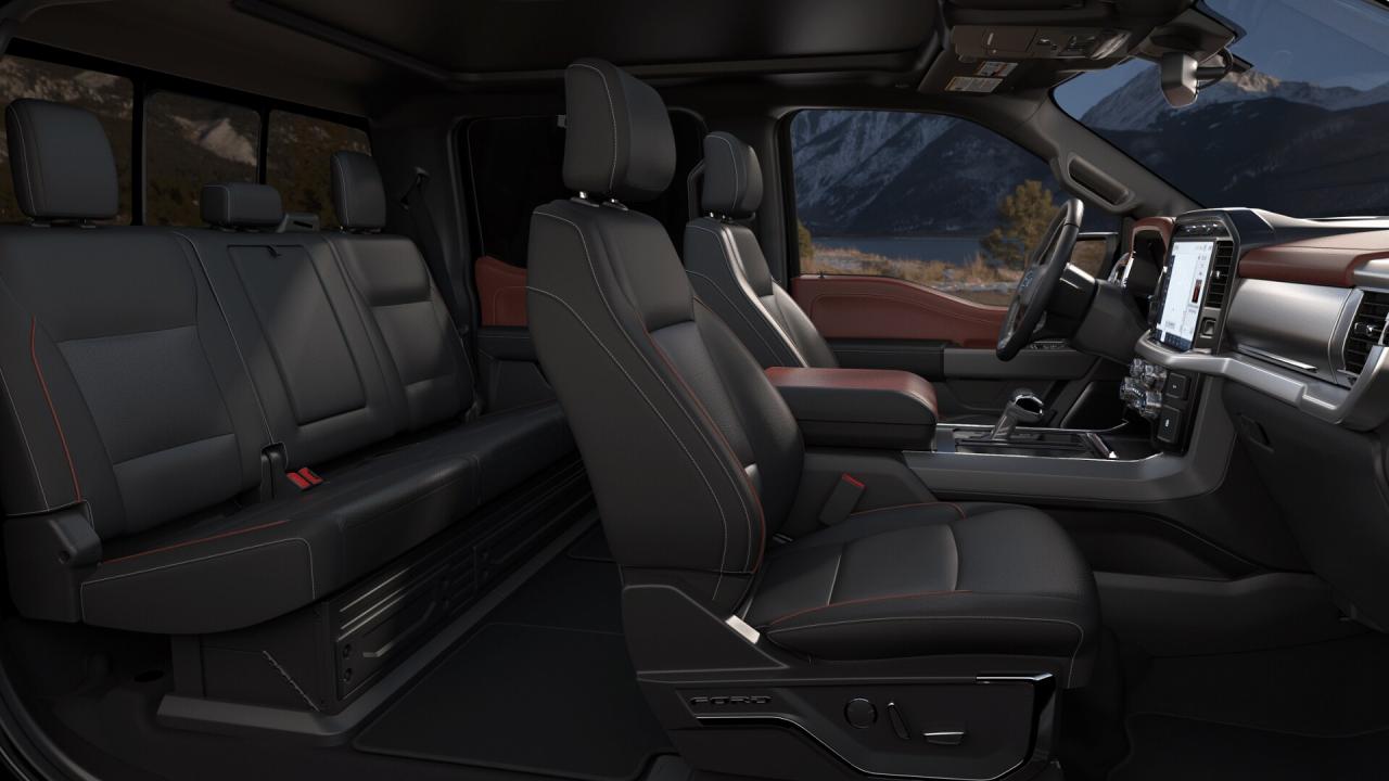 695903