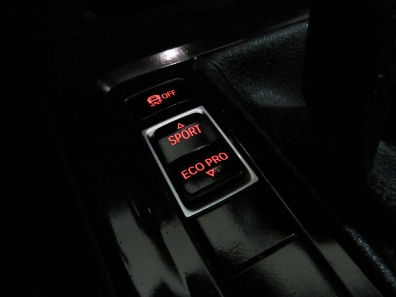 696305