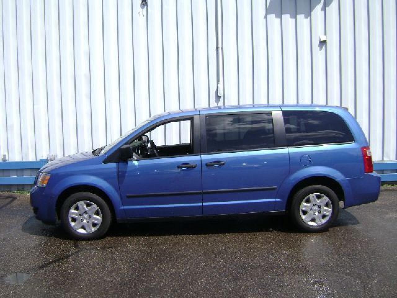 Used 2008 Dodge Grand Caravan Stow n Go for sale in Leamington, ON