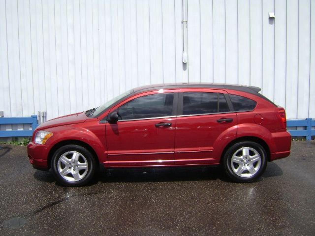 This Canadian car includes an accident free CARPROOF history report, balance of factory warranty, and is guaranteed lien free. Buy with Confidence - Non-commissioned sales staff! Family Owned Business for Over 30 Years! Trade-ins welcome. Fill out our online credit application 24/7 at www.qualitycarsales.com to get pre-approved! Price/payments(OAC)+ taxes & licensing. Call for details!