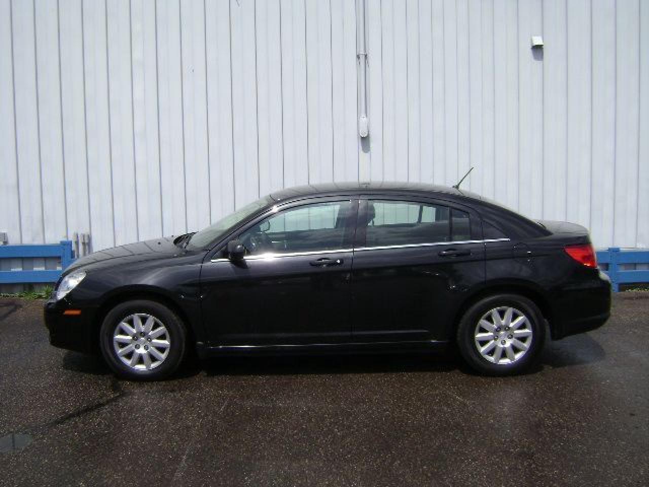 Used 2010 Chrysler Sebring  for sale in Leamington, ON