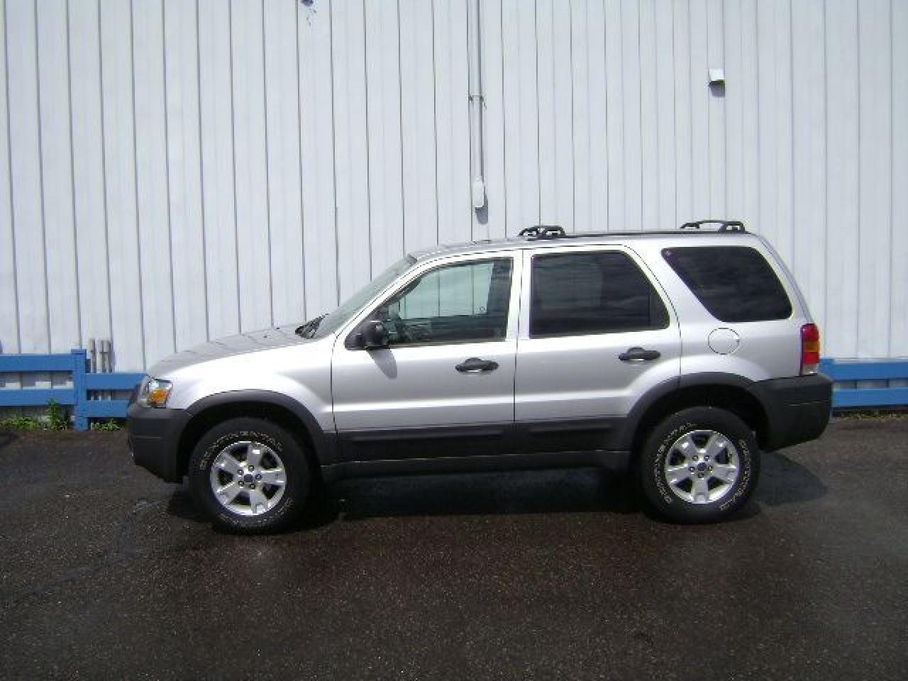 Used 2007 Ford Escape XLT V6 SUNROOF for sale in Leamington, ON