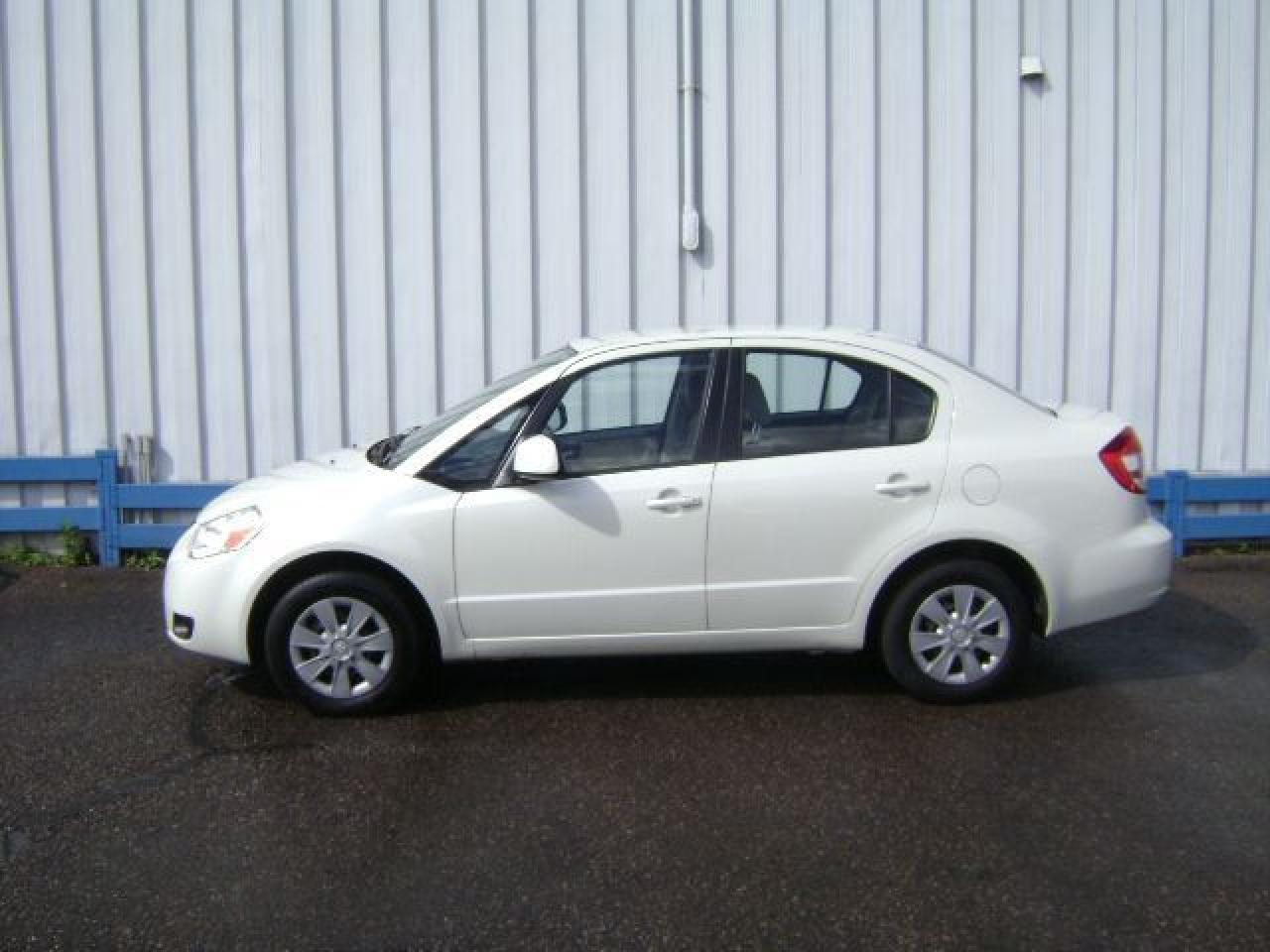 Used 2009 Suzuki SX4  for sale in Leamington, ON